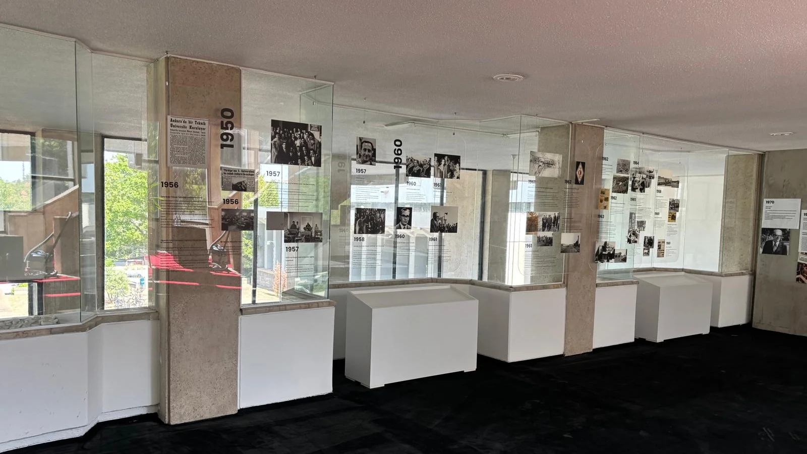 METU Rectorate - METU Rectorate Exhibition Space